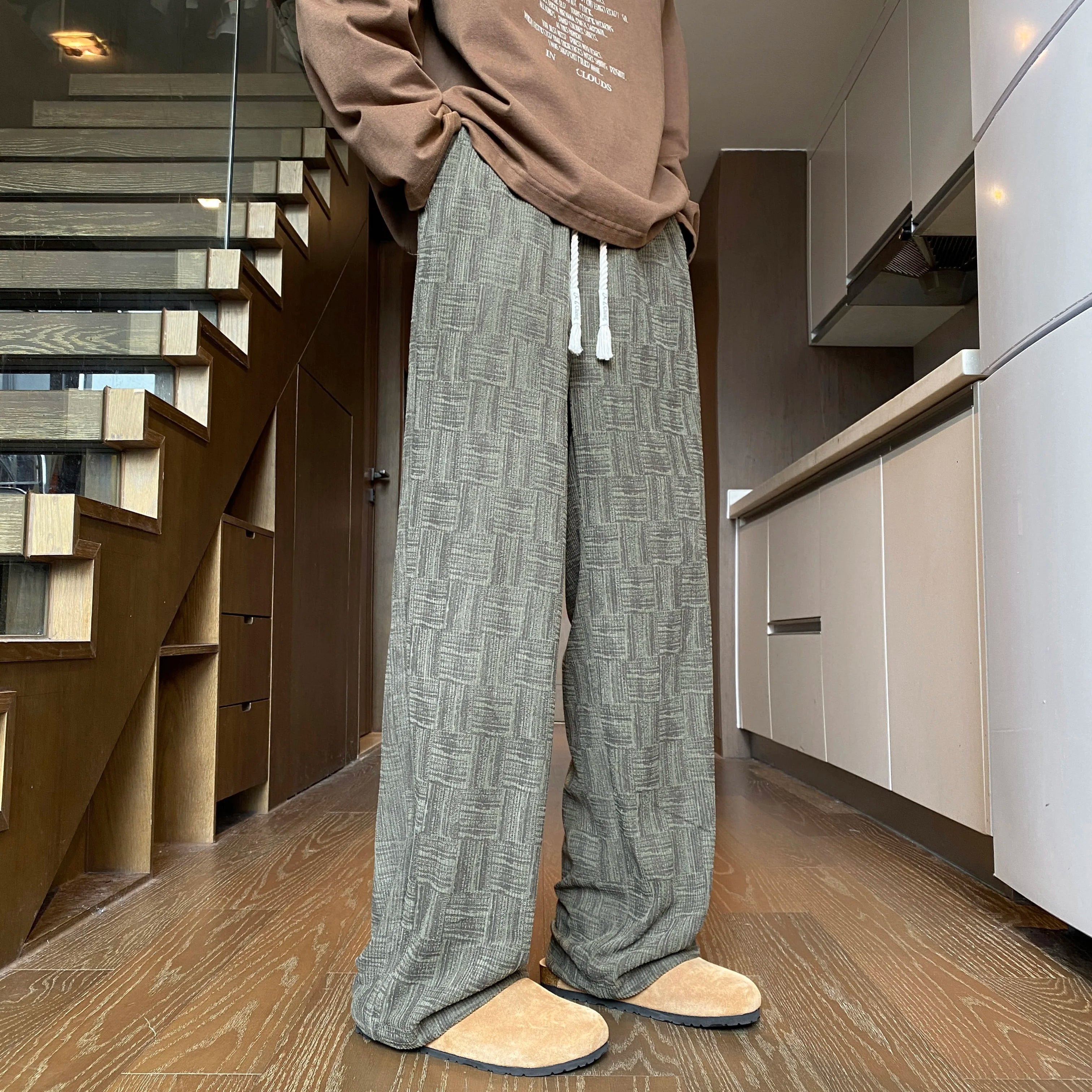 Corduroy Casual Pants For Men 2024 NEW Autumn Style American Fit Loose Fit Leg Sweatpants Personality trend Straight Leg Pants